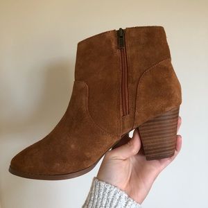 Urban Outfitters- Tan, Suede, Heeled Ankle Boots